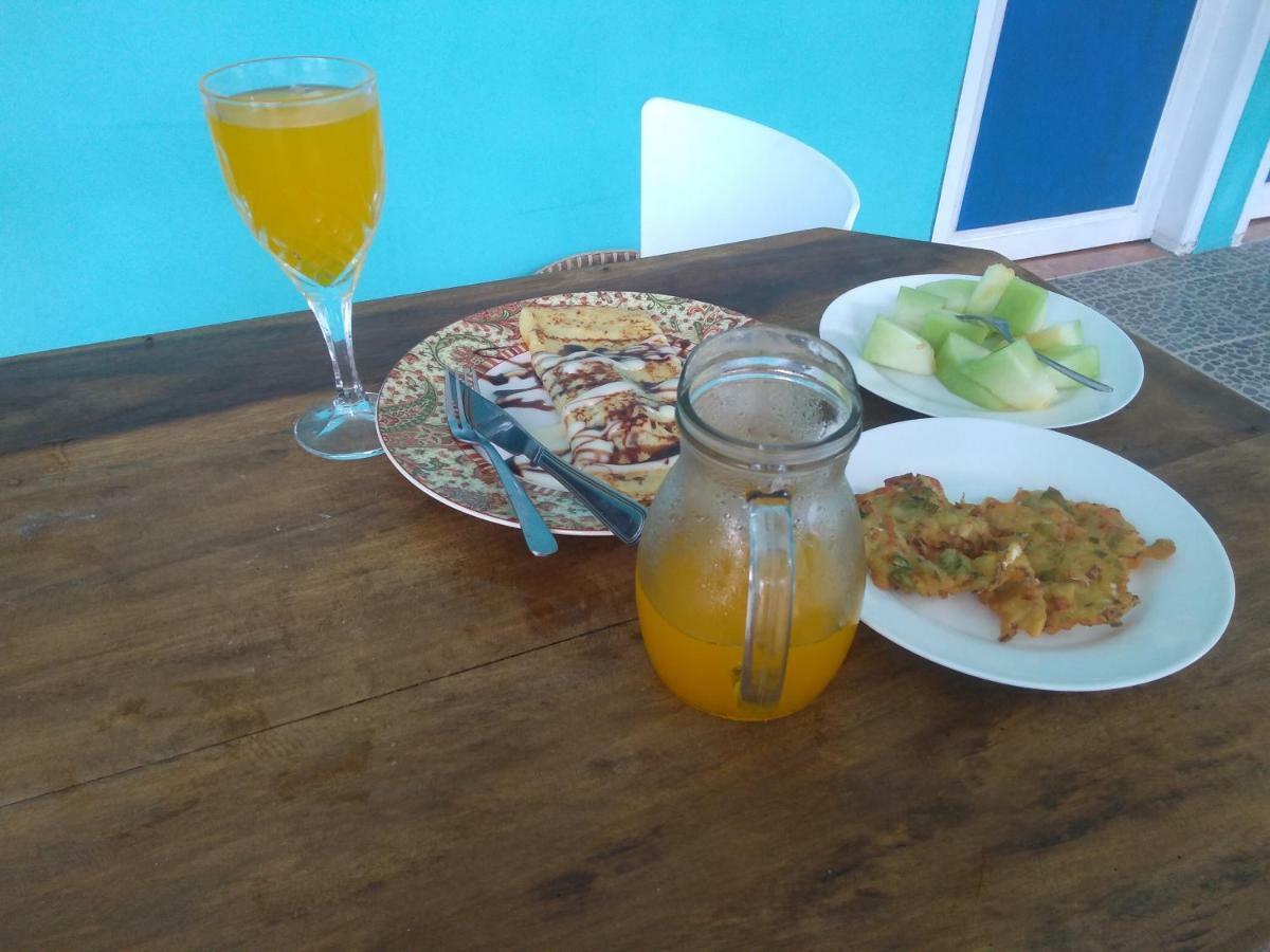 Blue Coral Homestay Karimunjawa Esterno foto