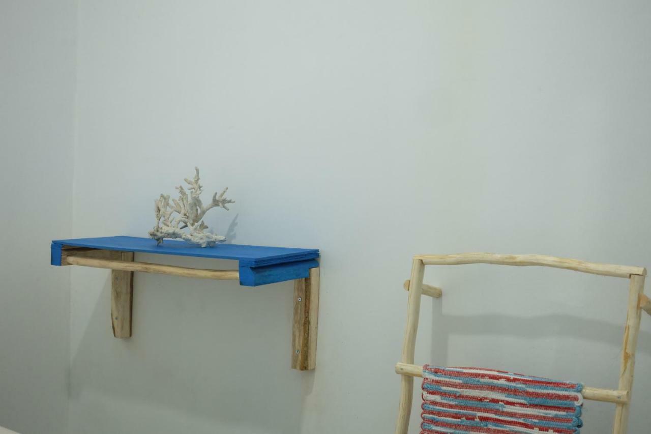 Blue Coral Homestay Karimunjawa Esterno foto