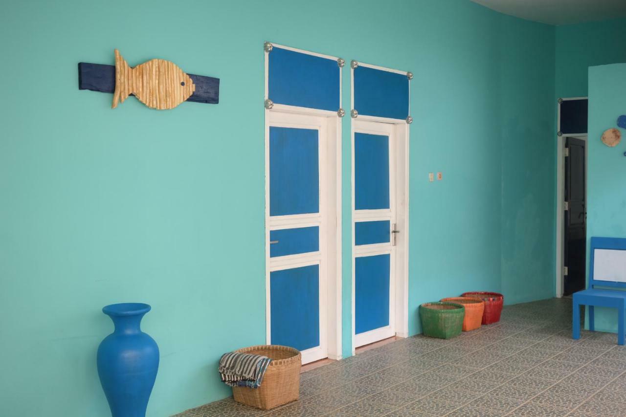 Blue Coral Homestay Karimunjawa Esterno foto