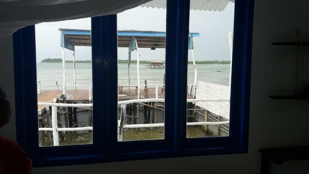 Blue Coral Homestay Karimunjawa Esterno foto